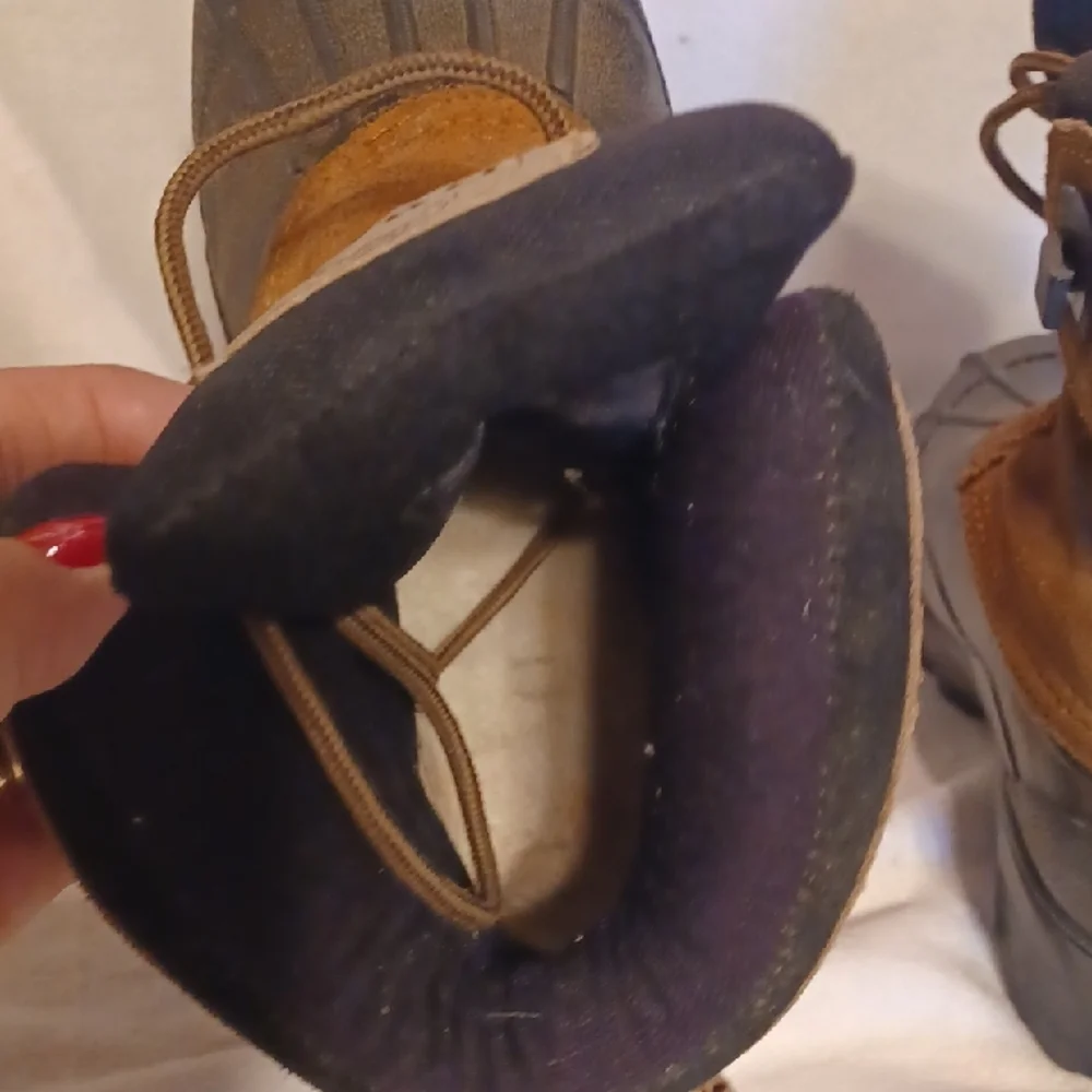 Women's  Duck Boots Black and Brown Winter Boots Size 6